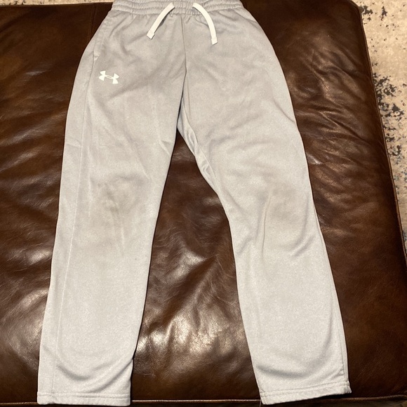 Under Armour Boys Joggers gray, youth large - Picture 2 of 7